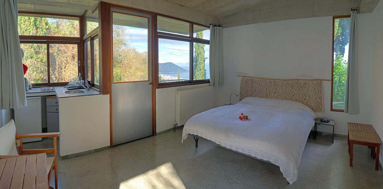 Apartment Kyparissi &